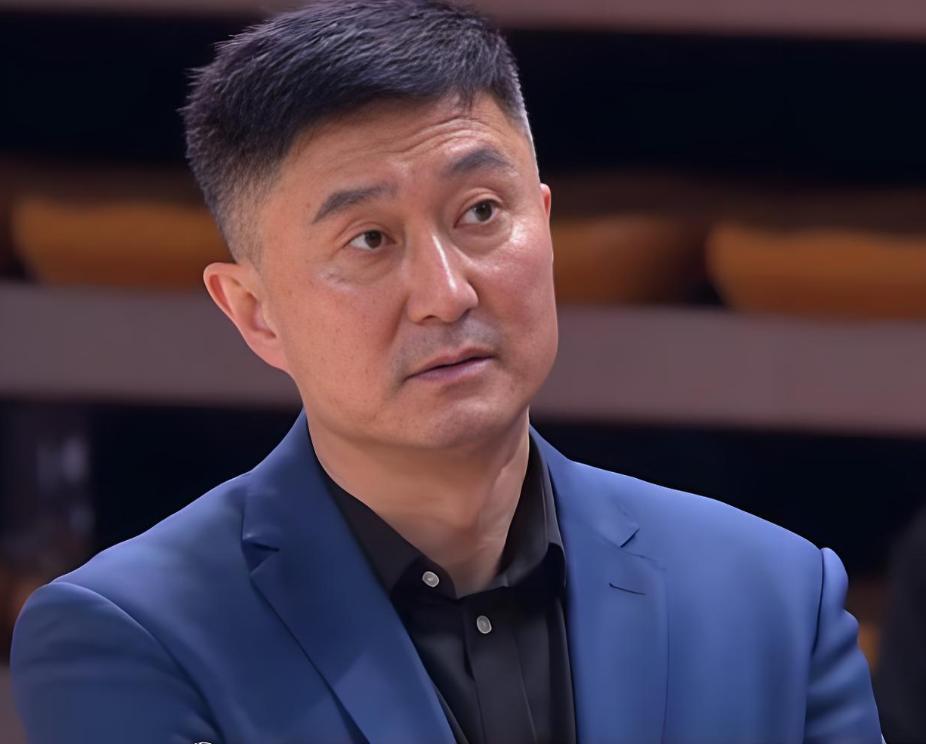 博鱼体育官方网站-杜锋不再隐瞒！赛后回应广东男篮输球原因，原来伤病只是冰山一角