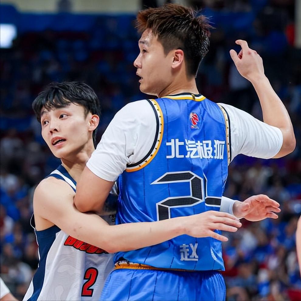 博鱼体育官方网站-杜锋不再隐瞒！赛后回应广东男篮输球原因，原来伤病只是冰山一角