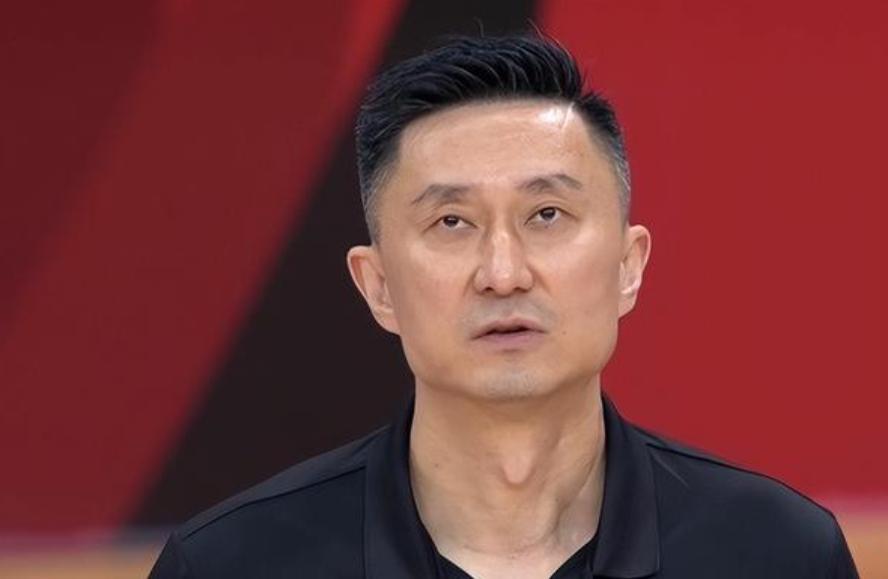 博鱼体育官方网站-杜锋不再隐瞒！赛后回应广东男篮输球原因，原来伤病只是冰山一角