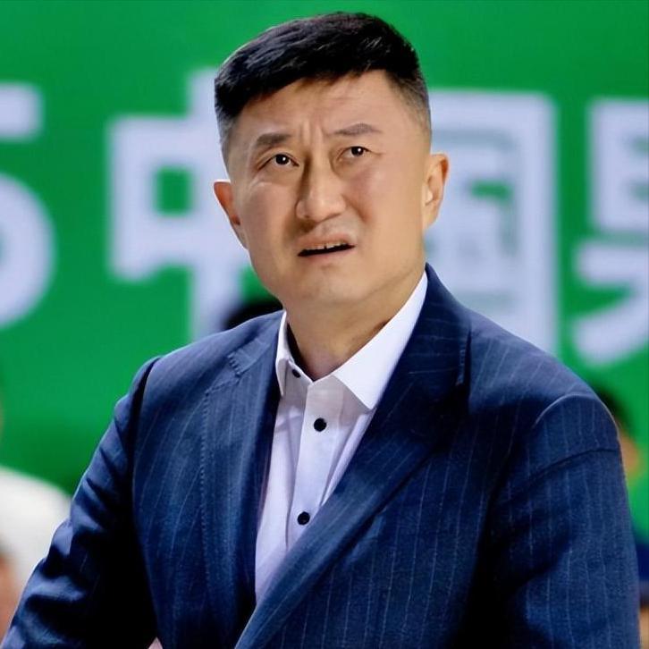 博鱼体育官方网站-杜锋不再隐瞒！赛后回应广东男篮输球原因，原来伤病只是冰山一角
